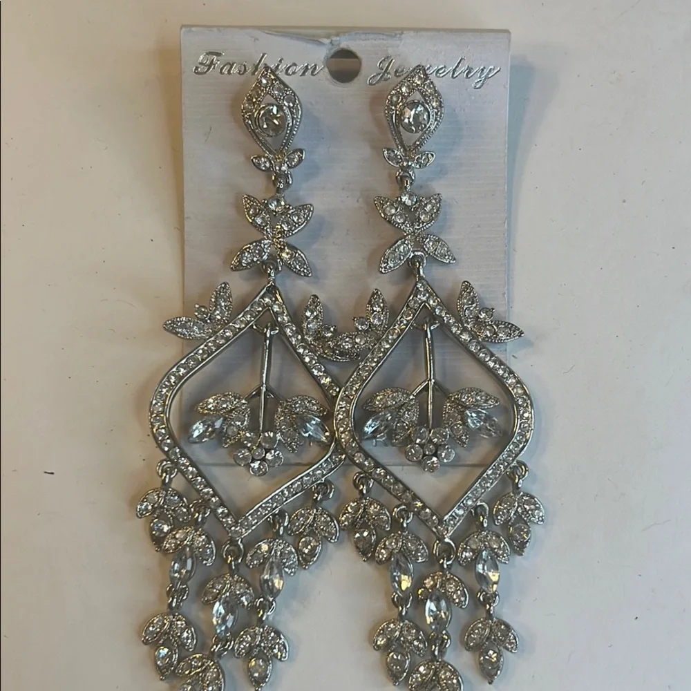 High Glam 5-Inch Silver Rhinestone Drop Earrings Sparkly Statement Jewelry NWOT